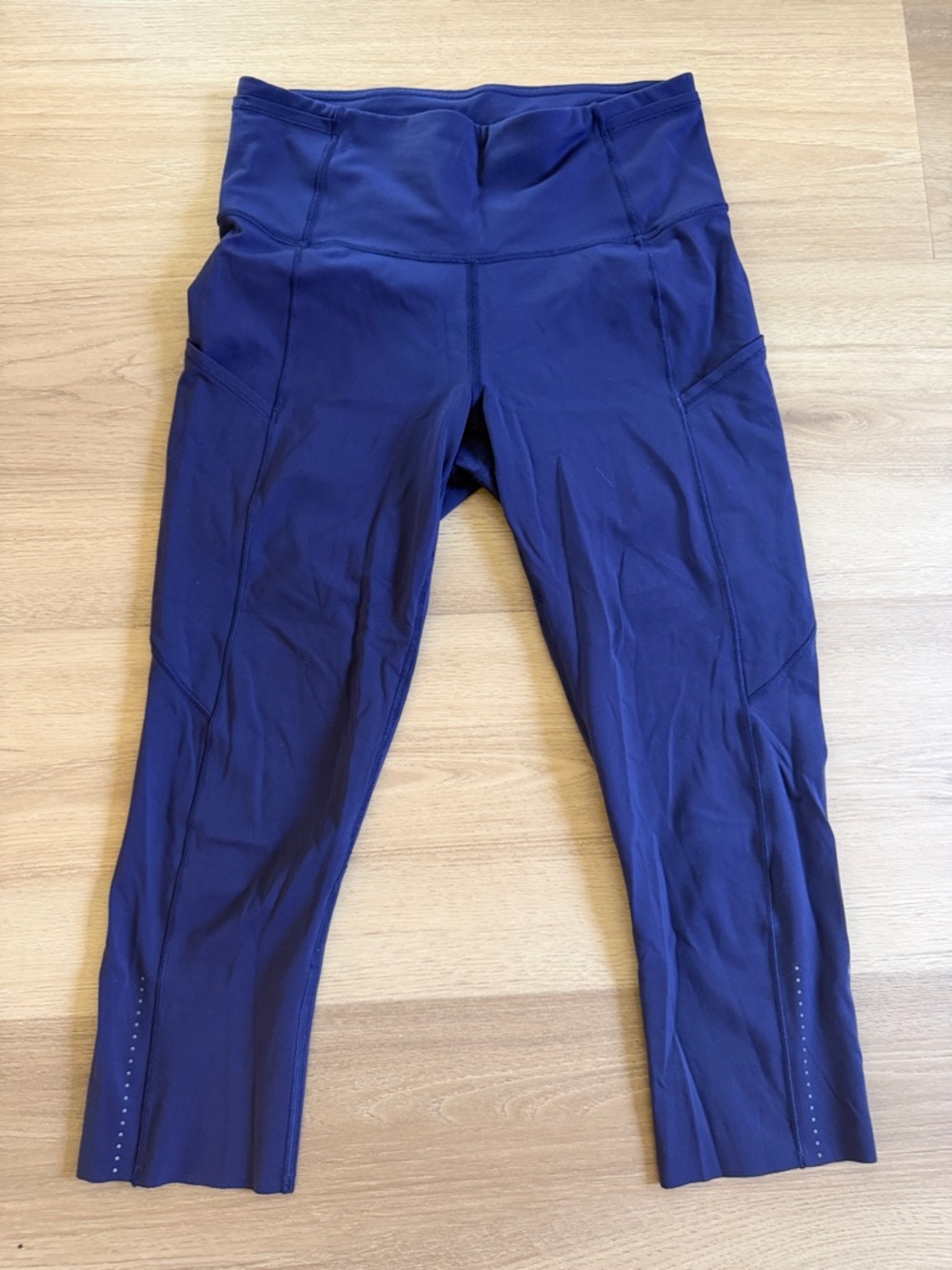 Lululemon pants size 6
